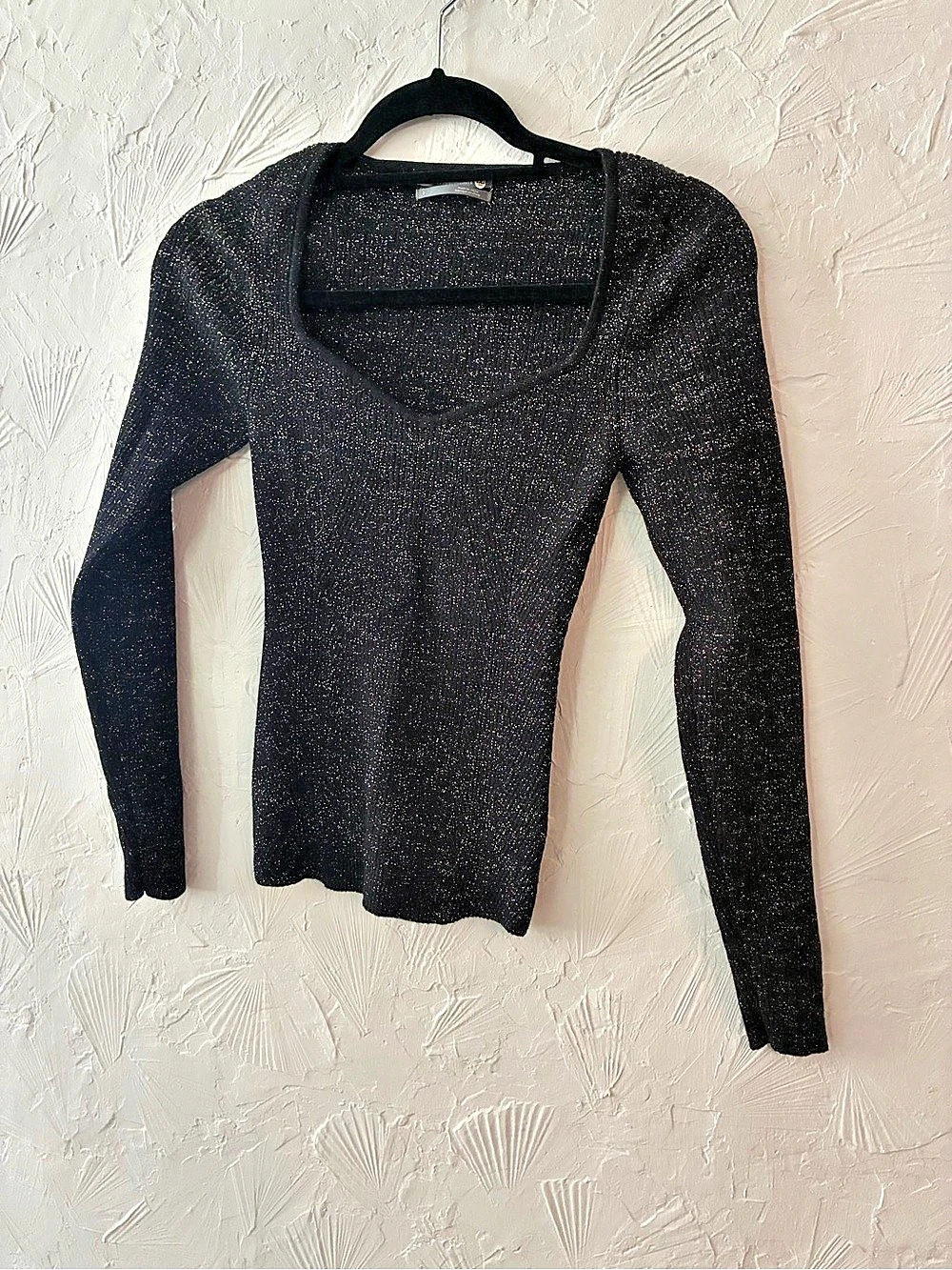 Long Sleeve Sparkle Top in Black Like New